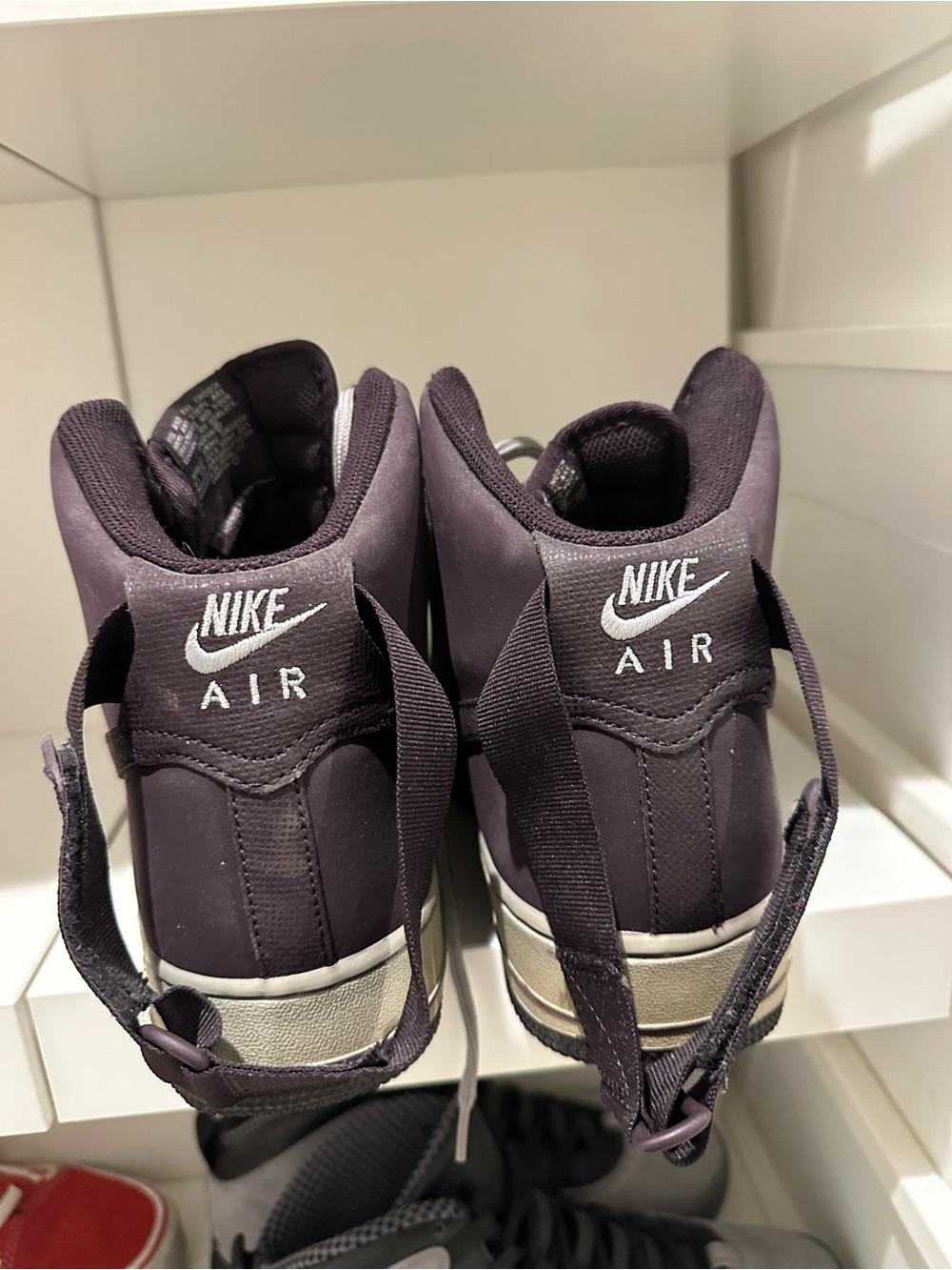 AF1 - Picture 2 of 5